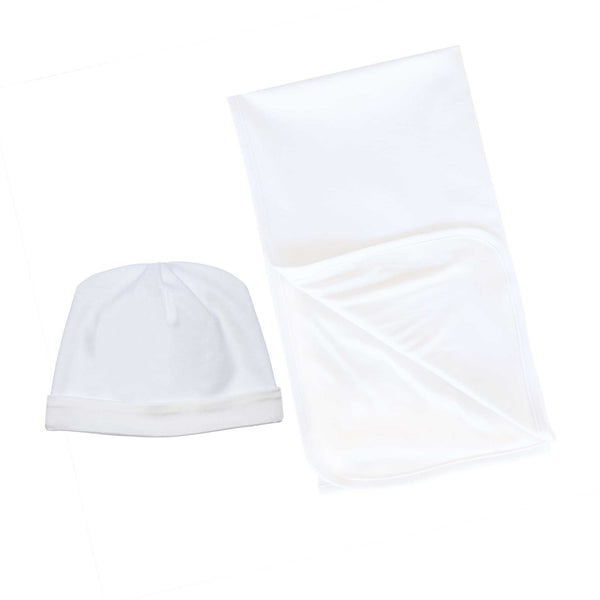 The Alli.C Unisex Baby Gift Set includes: 1 white baby hat & 1 white baby blanket with silk lining. This cozy set make the perfect gender reveal gift.